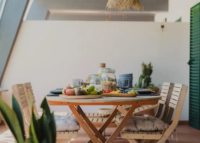 Surf - 7min Walk To The *