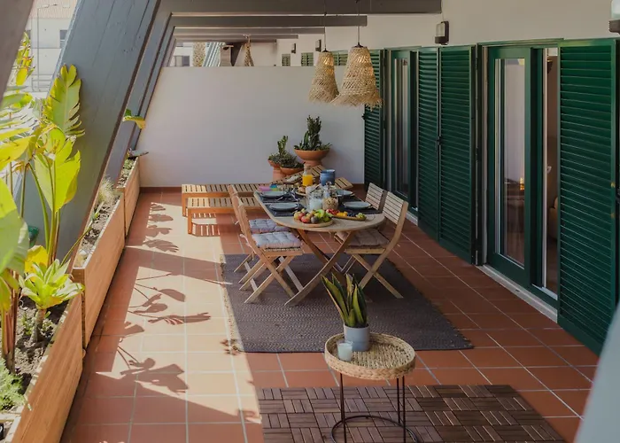 Διαμέρισμα Surf - 7min Walk To The